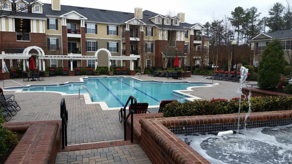 Oakwood Living Raleigh At Brier Creek Lägenhet Durham Exteriör bild